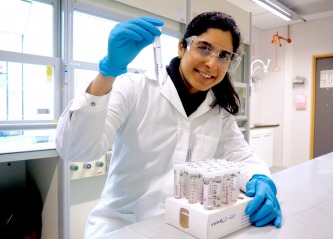 Vegetarianer med doktorgrad i fiskehelse – Forsker ved avdeling i Drammen høster internasjonale anerkjennelse